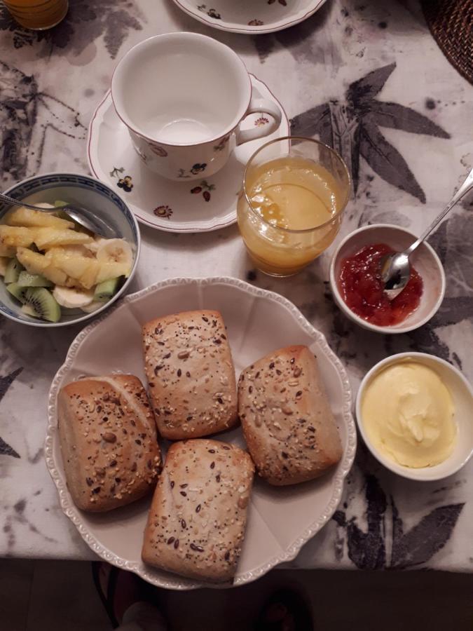 Le Fond De La Biche Bed & Breakfast Goutroux Екстериор снимка