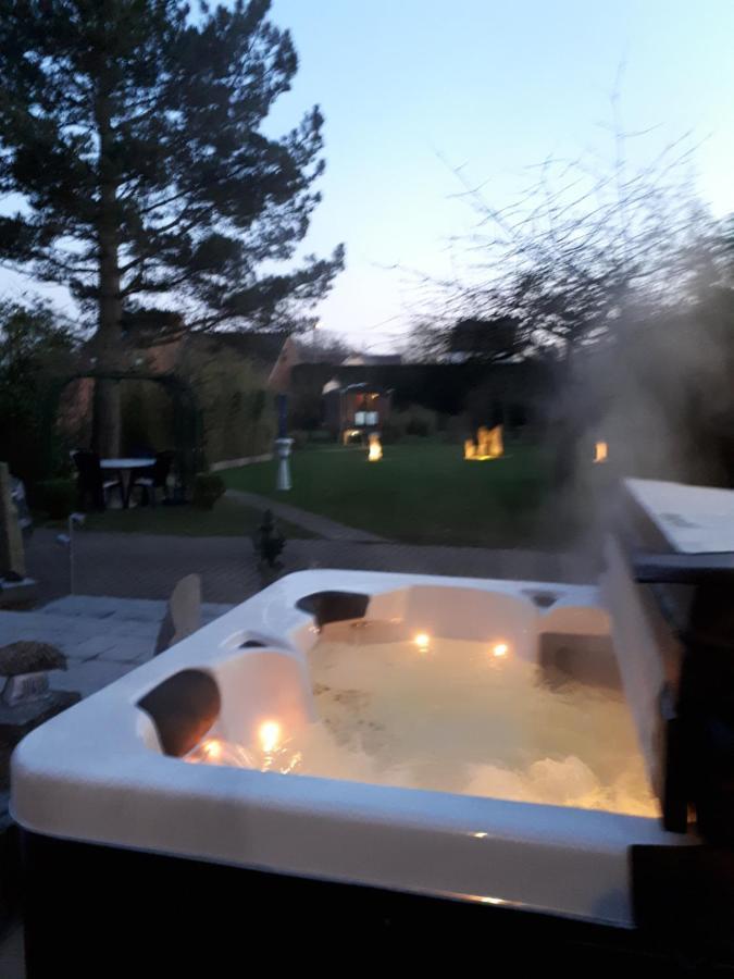 Le Fond De La Biche Bed & Breakfast Goutroux Екстериор снимка